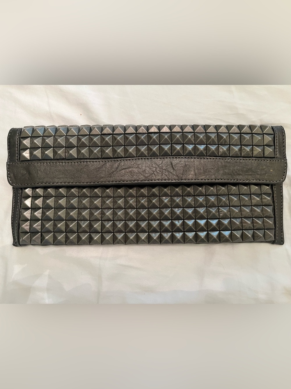 Cassandra LA Los Angeles Pyramid Gladiator Studded
Leather Clutch Gray Y2K